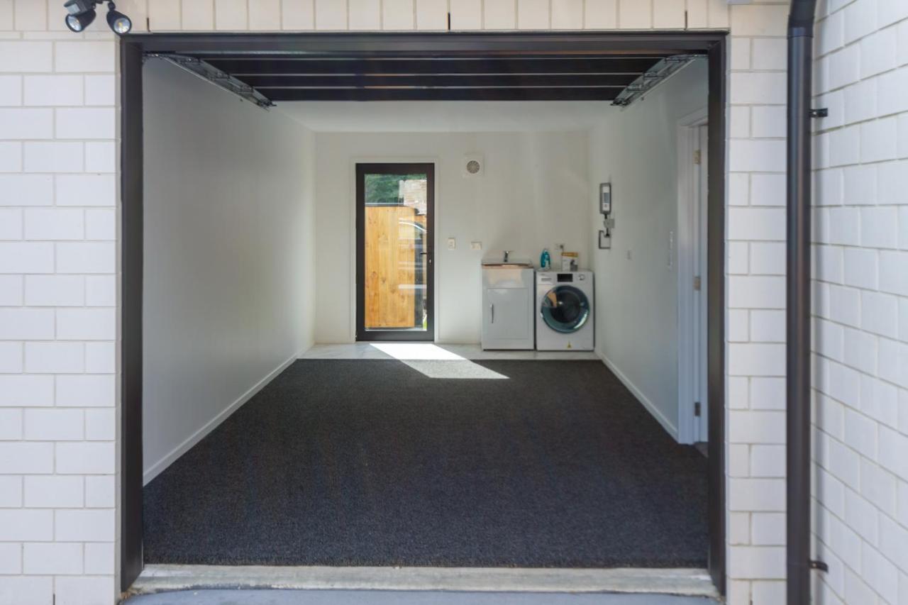 Riccarton 2 Bed 1 Bath W/Garage Apartment Christchurch Ngoại thất bức ảnh